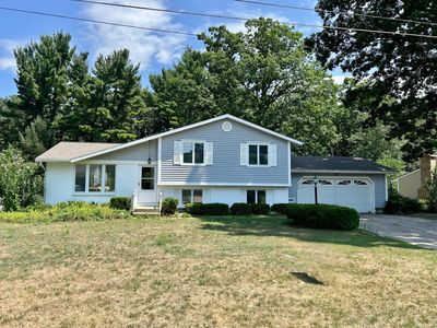 4948 Stony Creek Ave NW, Comstock Park, MI, 49321