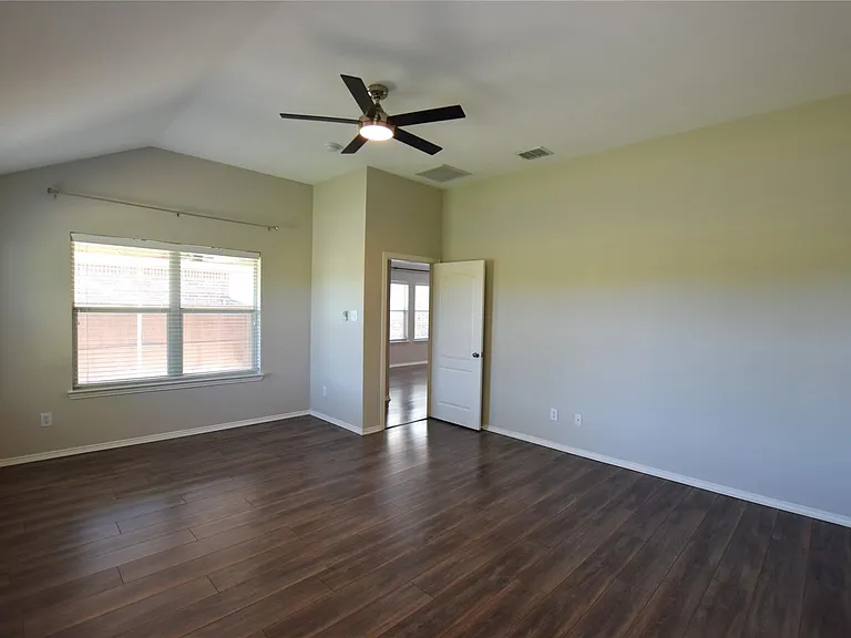 2757 Cascade Cove Dr — Photo 11