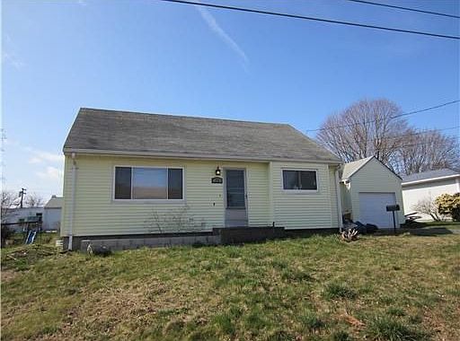 2nd image of 75 Kenyon Rd