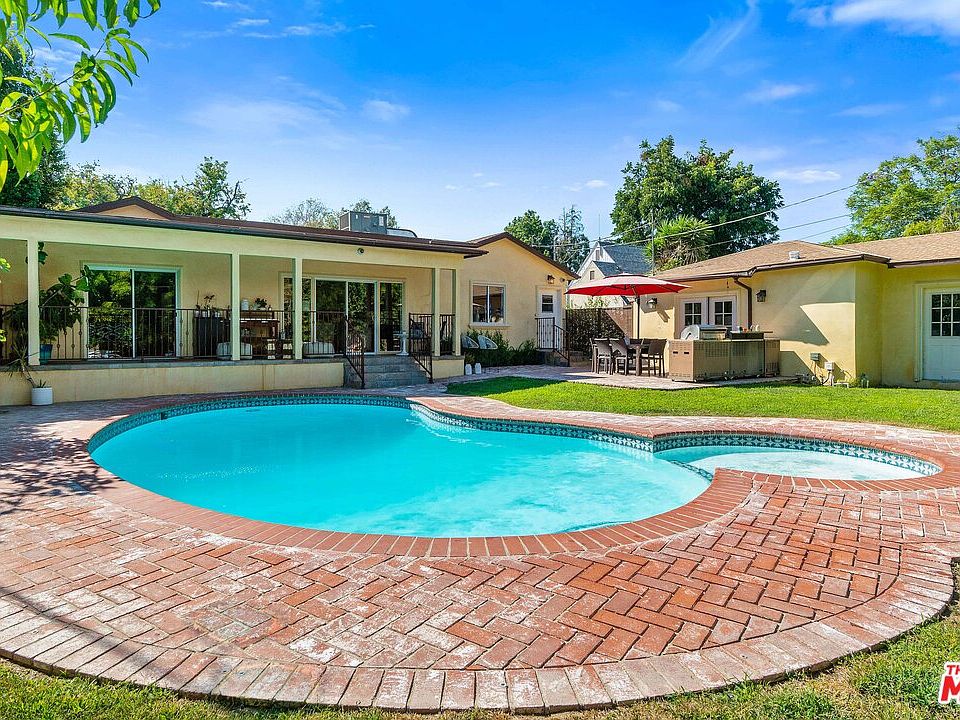 1st image of 5626 Camellia Ave