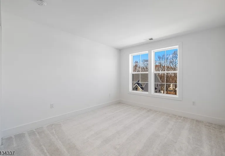 45 Swenson St — Photo 39