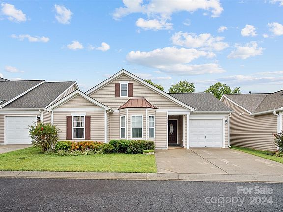 2nd image of 3136 Ocalle Ln