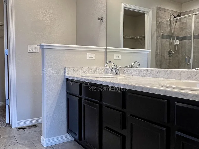 10020 Seawolf Dr — Photo 16