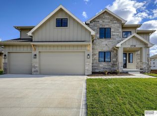 2731 N 182nd St, Elkhorn, NE 68022