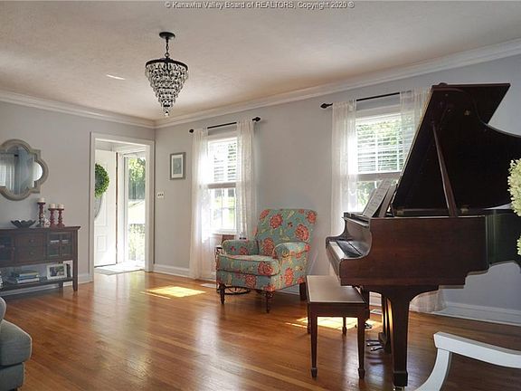 2nd image of 4204 Lancaster Ave