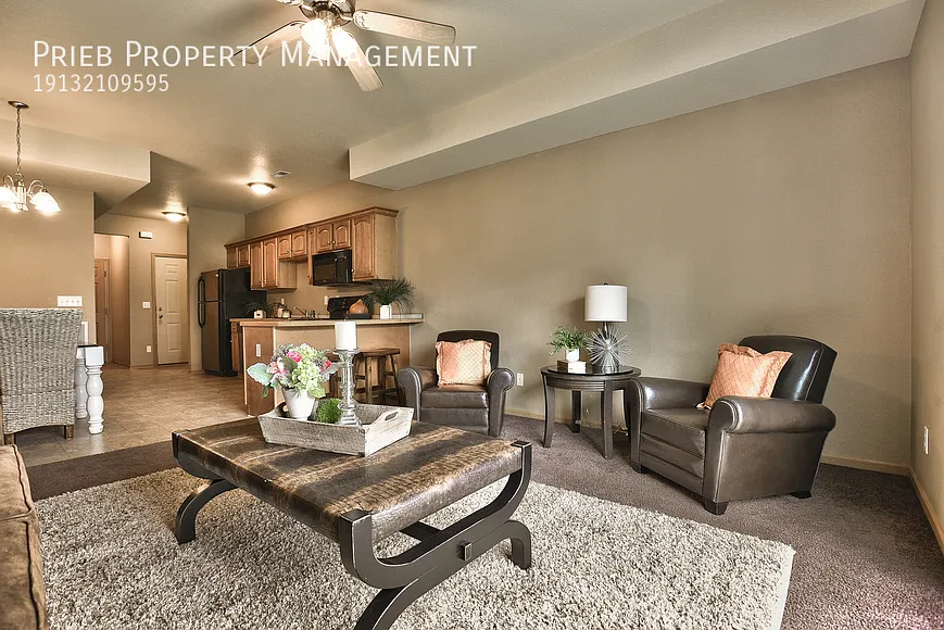Cottage Park Townhomes - Available September 2nd — Photo 4