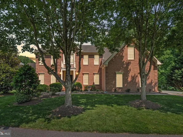 301 Reserve Gate Ter, Silver Spring, MD 20905