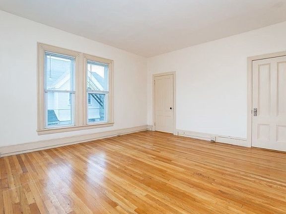 3rd image of 101 Central Ave