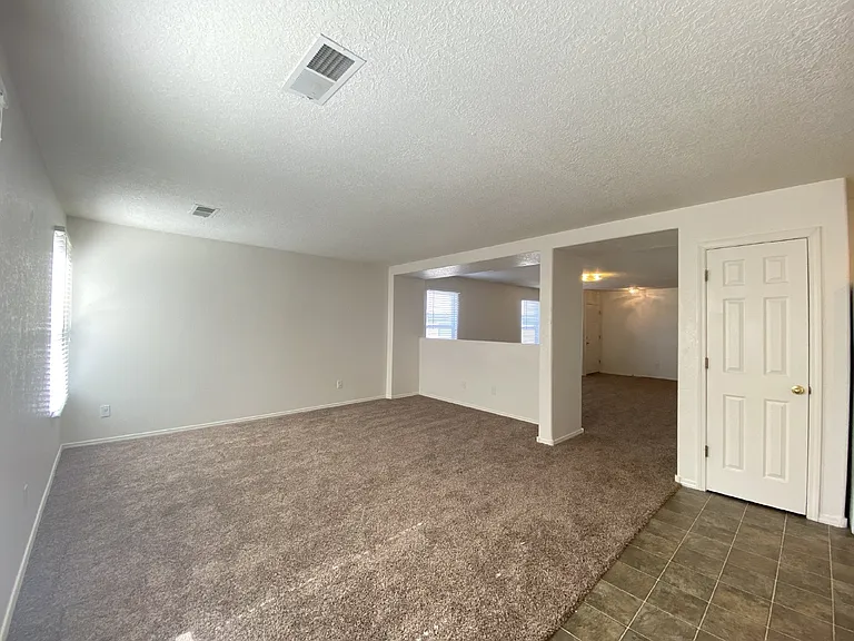 2173 Sagecrest Loop NE — Photo 4