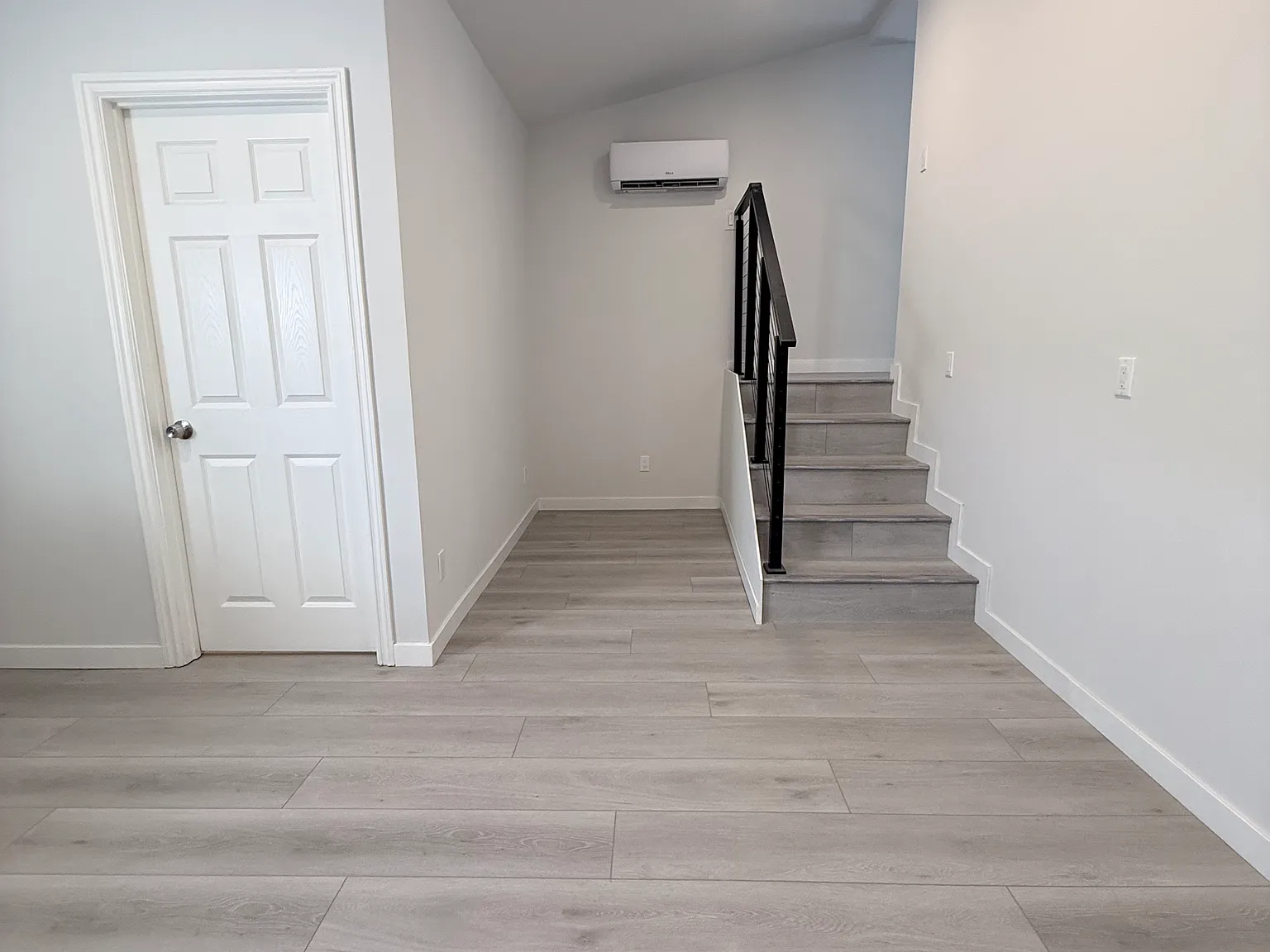 1 bed, 515 sqft, $2,185 — Photo 2