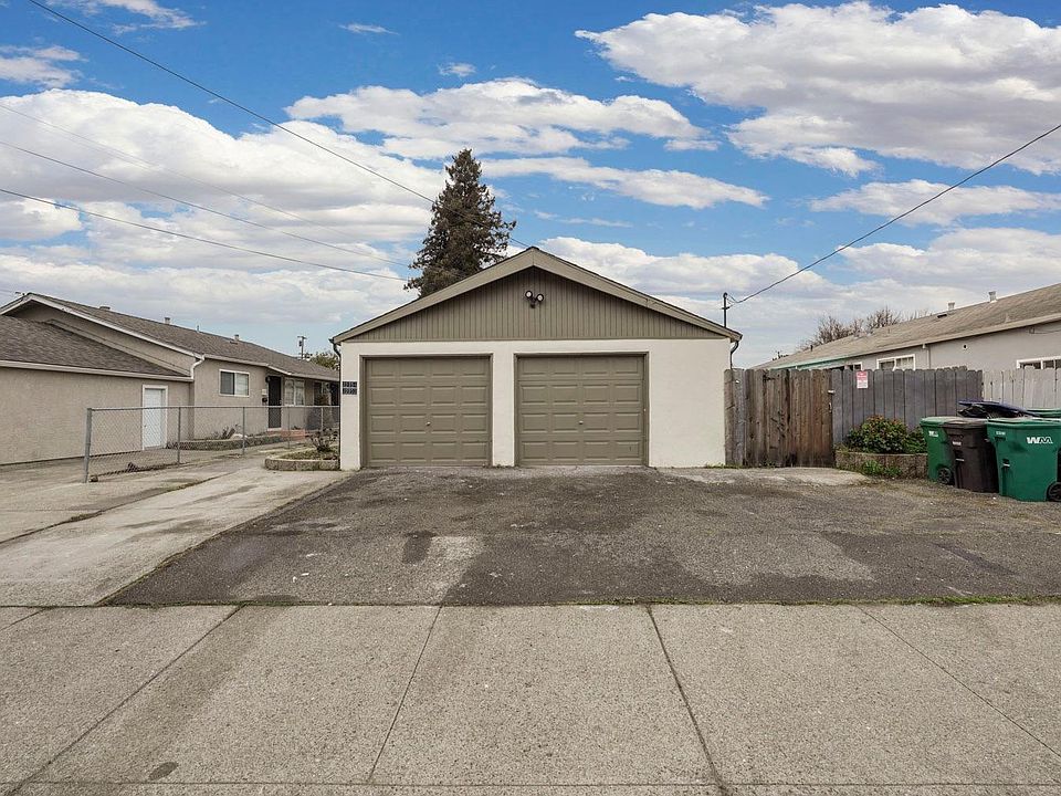 1st image of 22752 Blackwood Ave