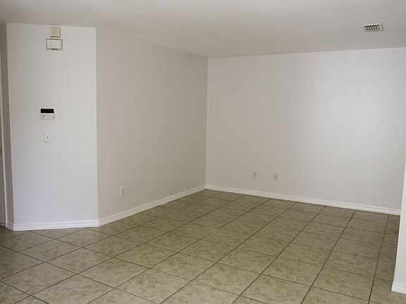 3rd image of 12660 Somerset Oaks St