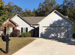 437 Summerchase Dr, Calera, AL 35040