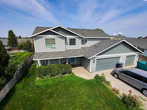 2nd image of 7915 Madeira Dr