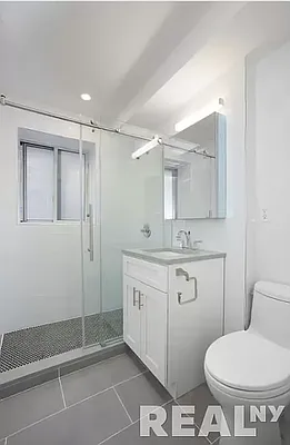 Rented by REAL New York | media 7