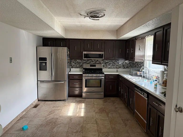 4989 Baker Woods Ln — Photo 8