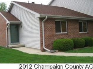 912 Kara Dr, Champaign, IL