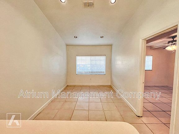 5th image of 2404 Dickson Ave