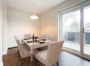 Dunn Suites, Niagara Falls, ON L2G 4N7