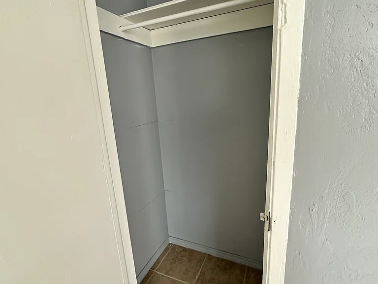 1528 SE 47th Pl — Photo 9