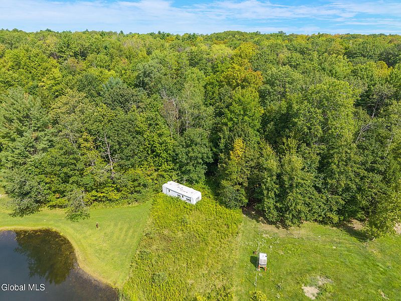 3rd image of L100 Skyline Drive