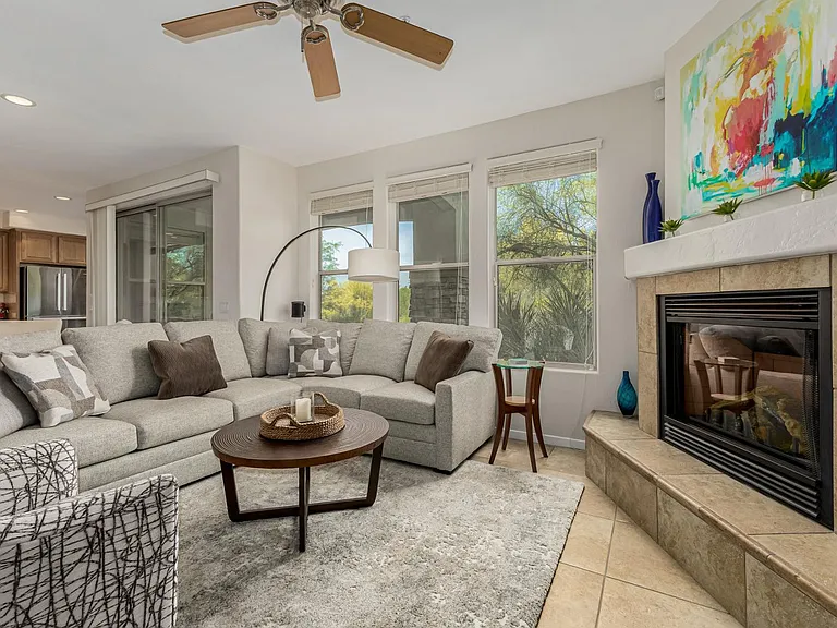 10260 E White Feather Ln #1011 — Photo 6