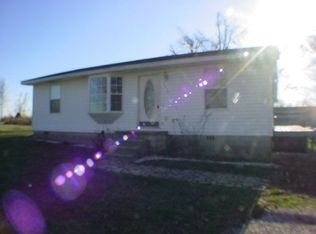 6657 Dripping Springs Rd, Smiths Grove, KY 42171
