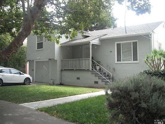 2nd image of 727 Illinois St