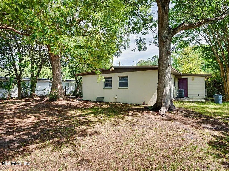 7010 Arques Rd — Photo 7