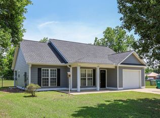 131 Travis Ln, Leesburg, GA 31763
