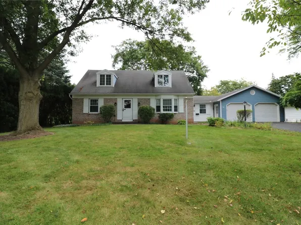 56 Kirkgate Dr, Spencerport, NY 14559