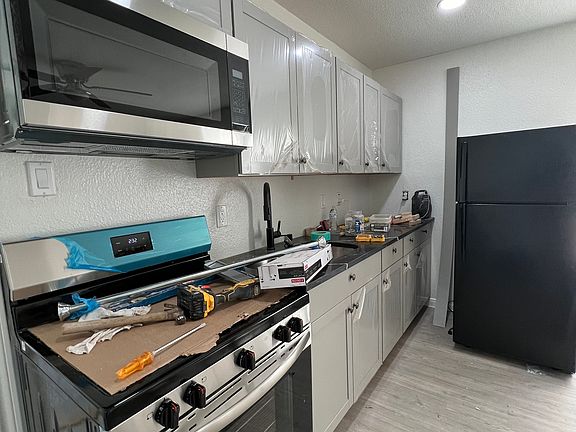 4th image of 15120 Cartwright Trl #102