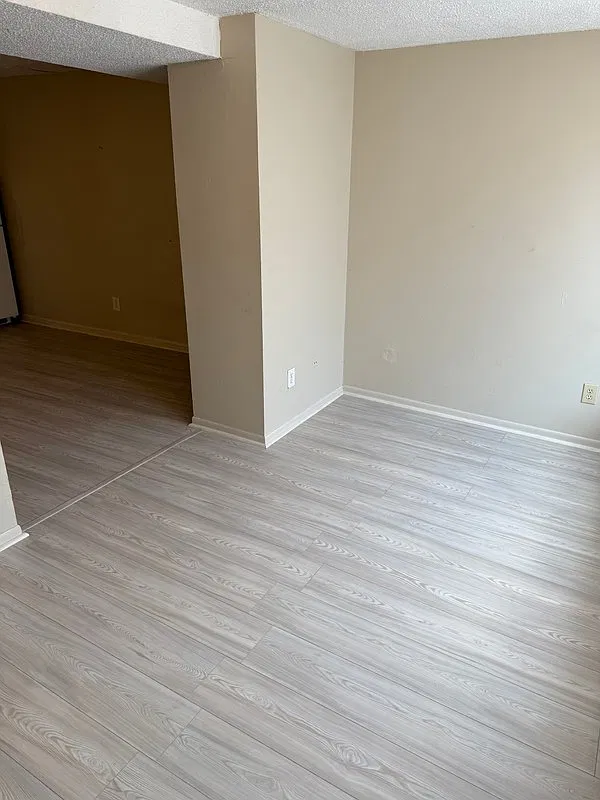 Studio, 1.0 bath, 700 sqft, $525 — Photo 3