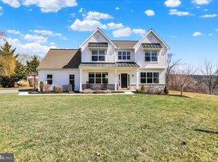 553 N Muddy Creek Rd, Reinholds, PA 17517