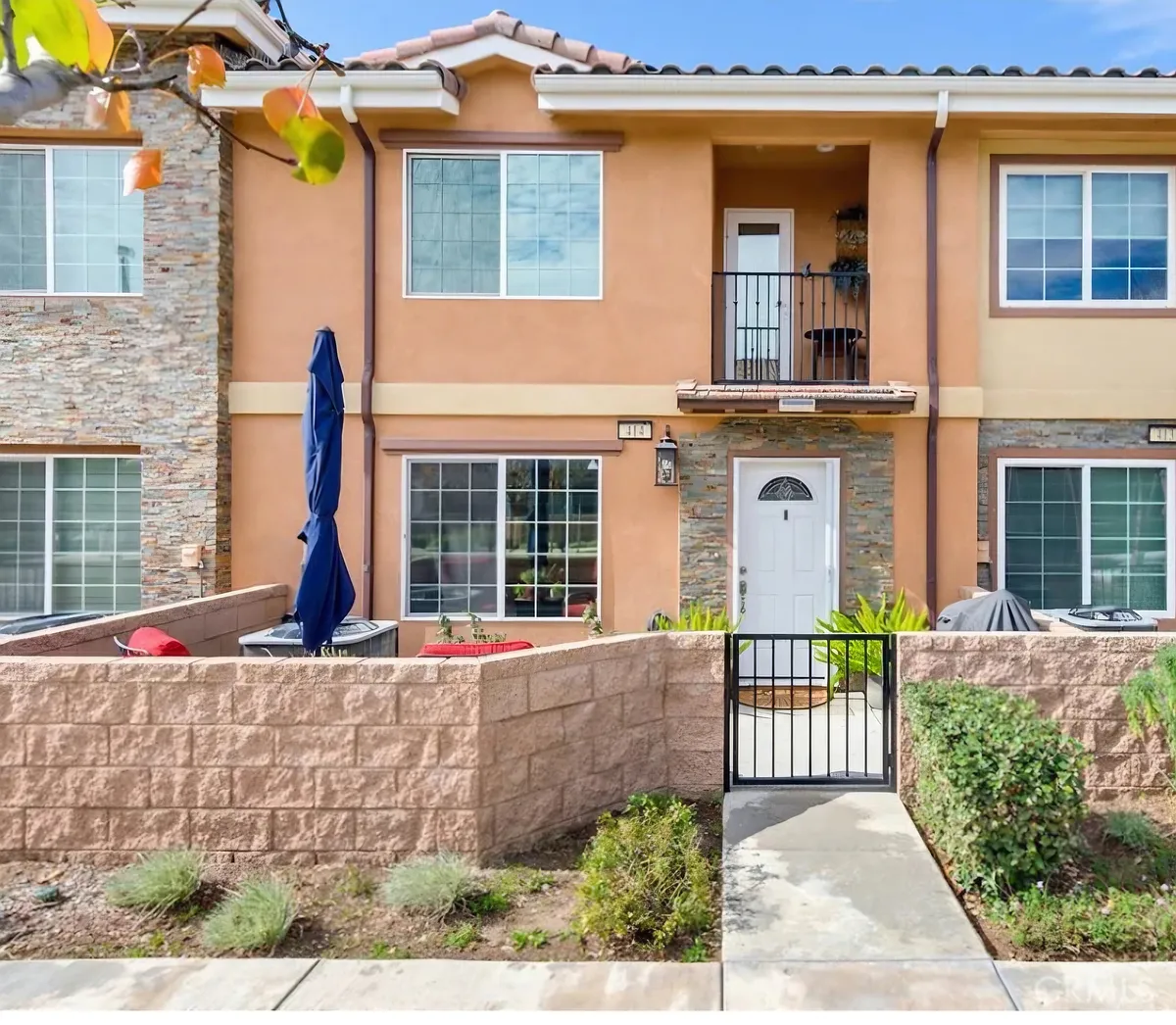 Building Photo - 16425 Arrow Blvd #915