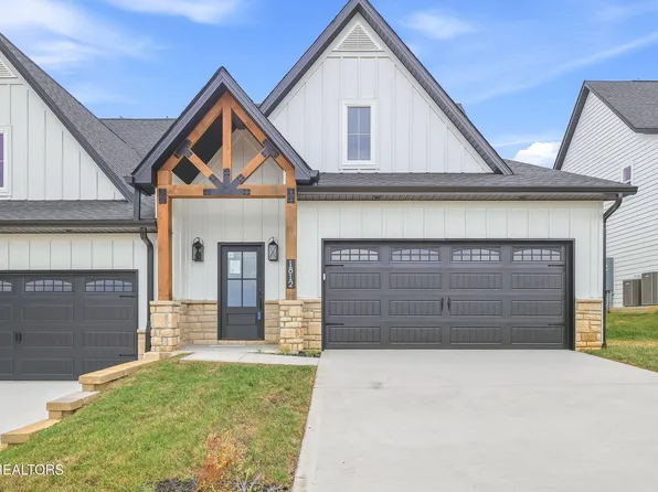 1812 Poplar Springs Pl, Maryville, TN 37803