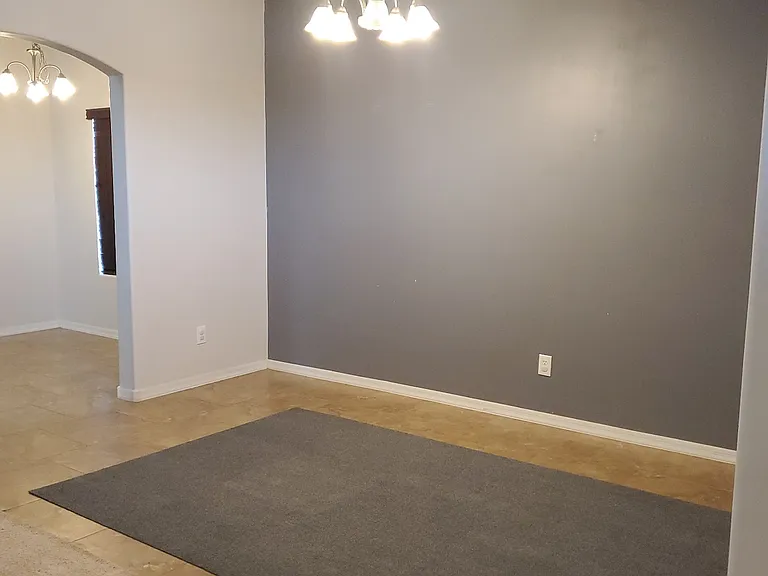 11586 E 35th Pl — Photo 3