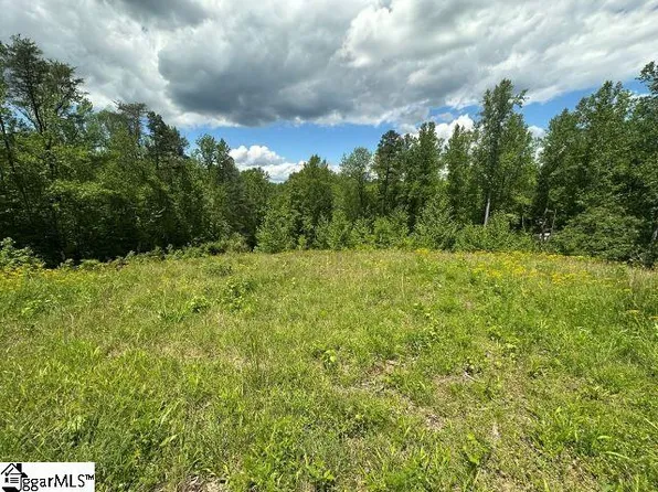 12 Green Leaf Dr, Greenville, SC 29617