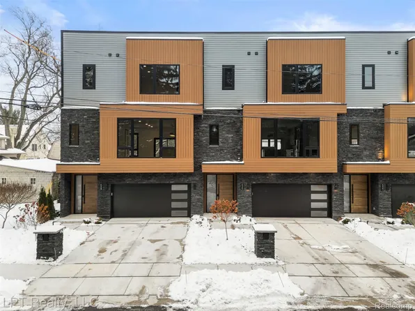 527 Walnut St, Brighton, MI 48116