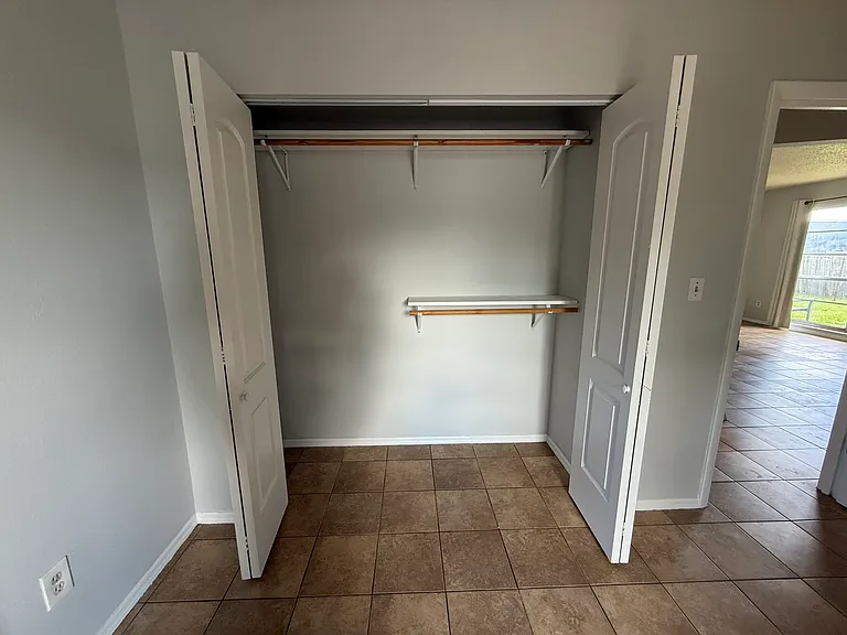 4140 Fargo St N #A — Photo 13