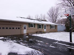 29 Evergreen Dr, Rochester, NY 14624