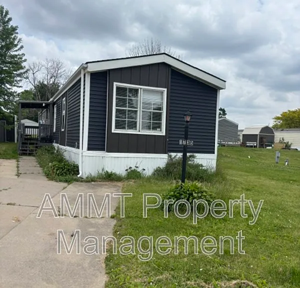 1735 Blackhawk Dr — Photo 9