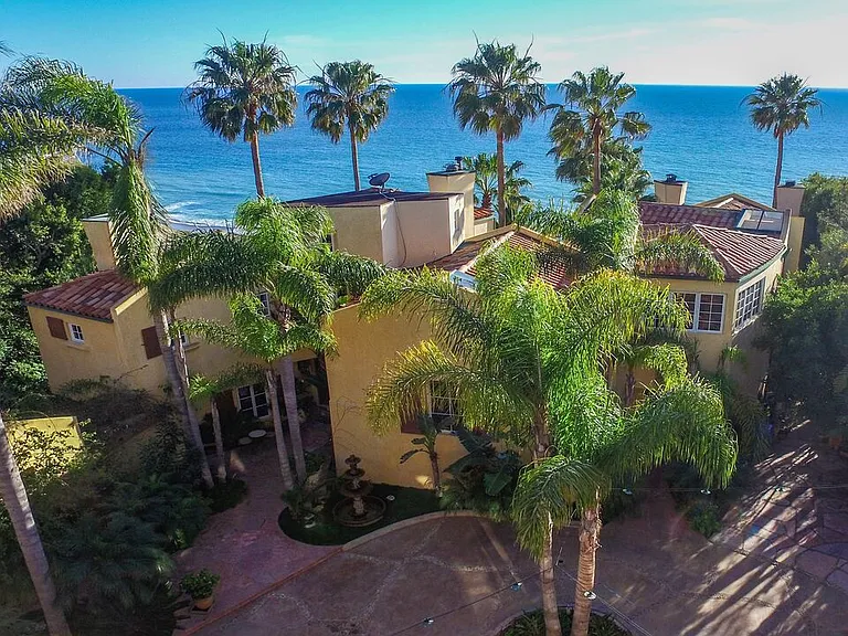 7107 Birdview Ave — Photo 2