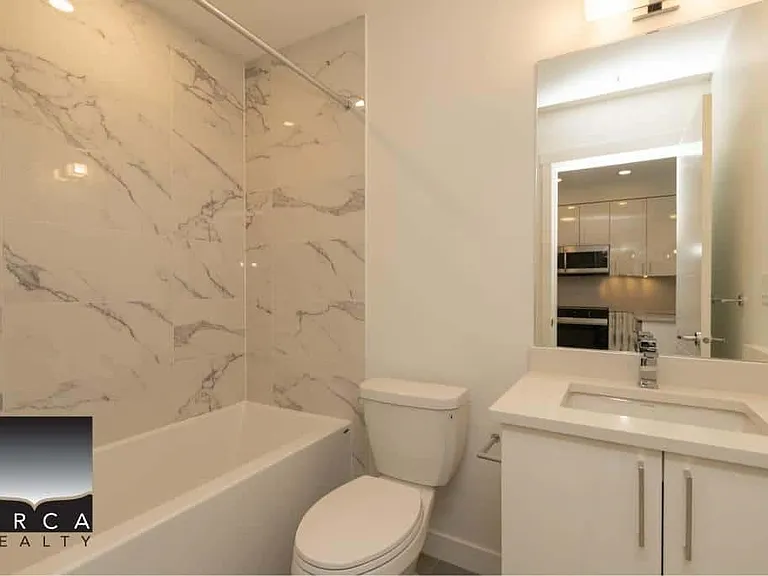 5504 Brydon Cres #402 — Photo 11