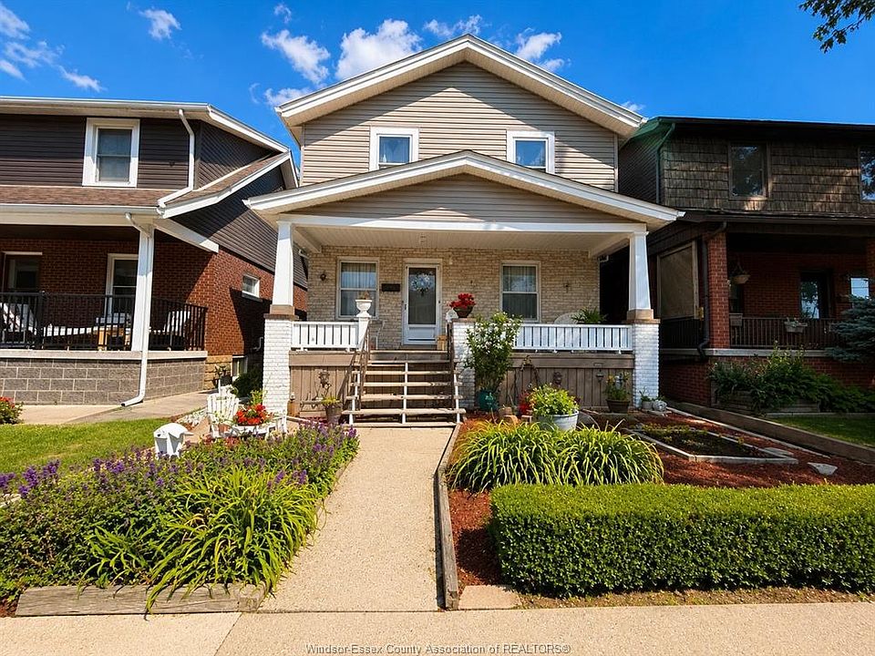 1st image of 382 Pine St