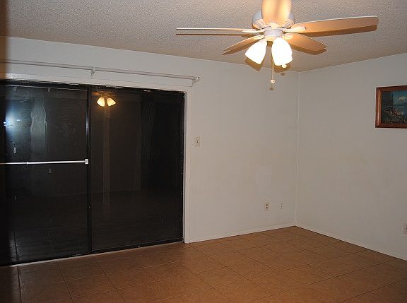 4th image of 11121 N Dowling Rd