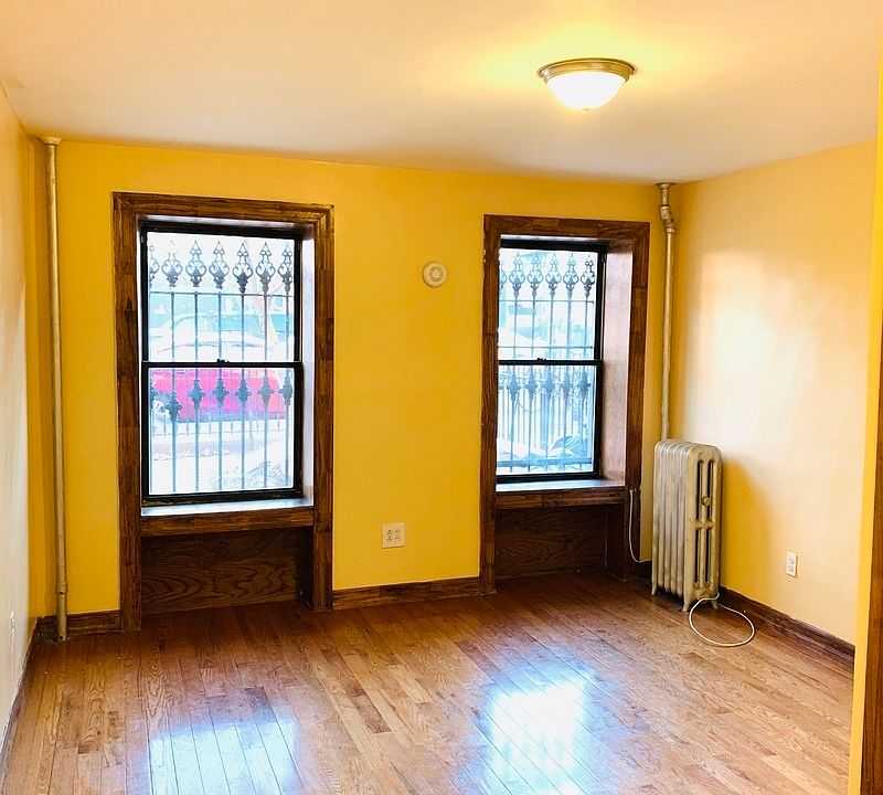 1st image of 11 Halsey St APT 1A