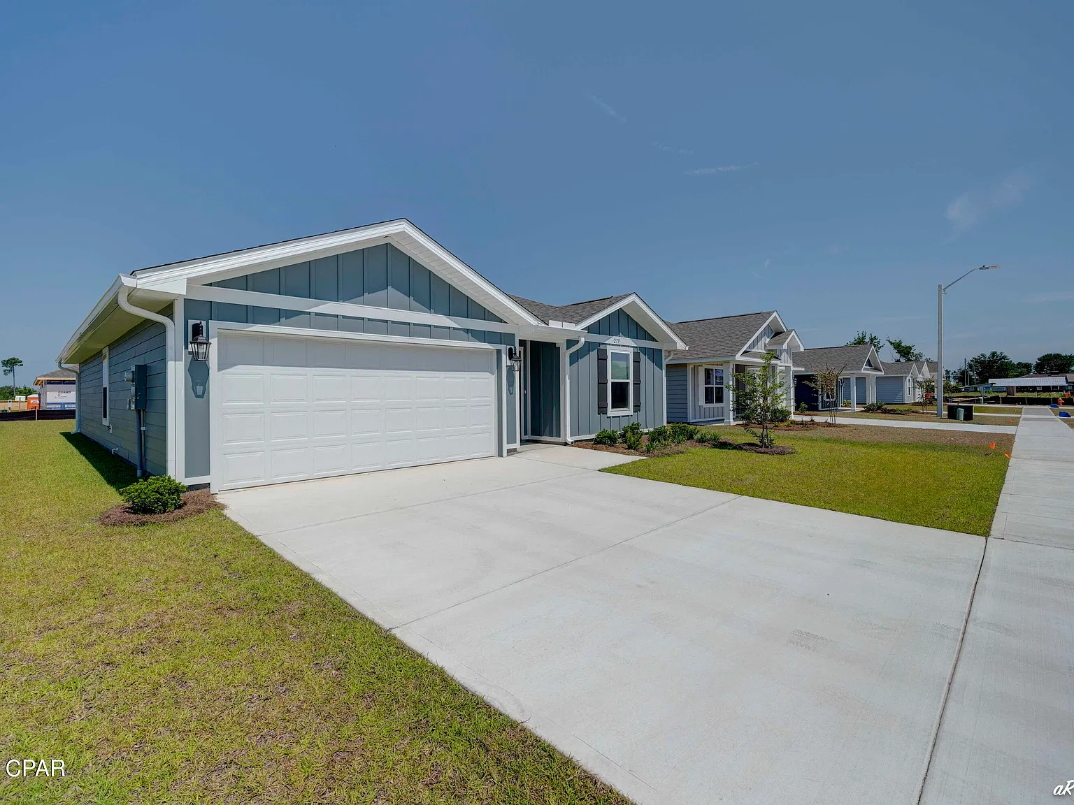 4 bed, 1387 sqft, $2,100 — Photo 3