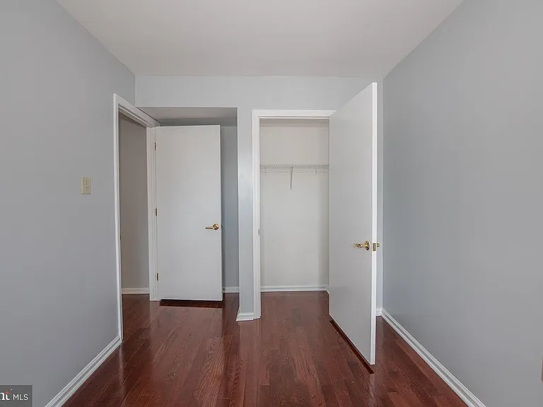 1216 Ogden St — Photo 21