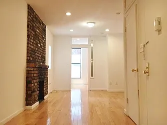 Rented by Best Apartments North Inc